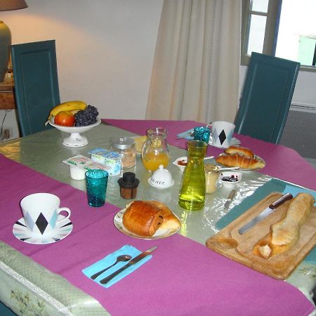 La Maison Bleue Sault-de-Vaucluse Bagian luar foto