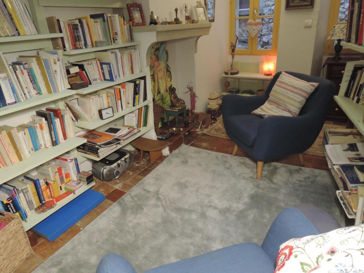 La Maison Bleue Sault-de-Vaucluse Bagian luar foto